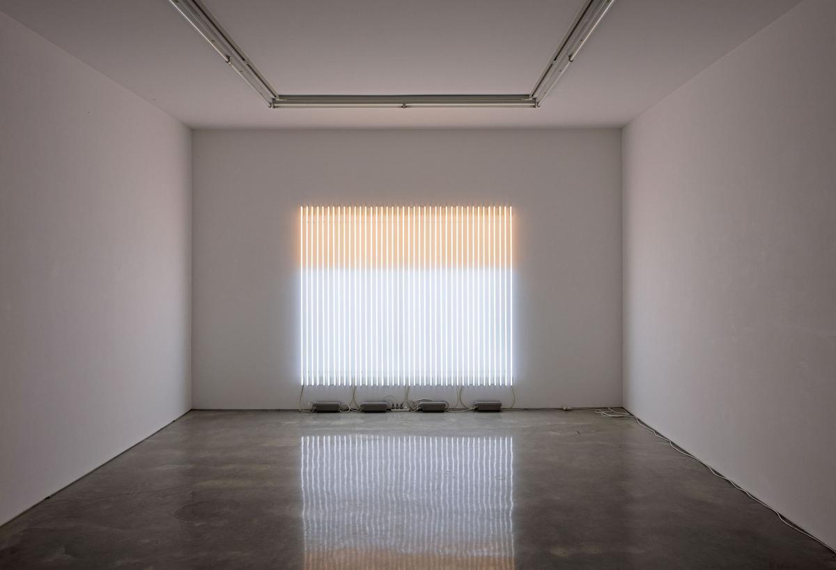 Horizon (warm white, white)