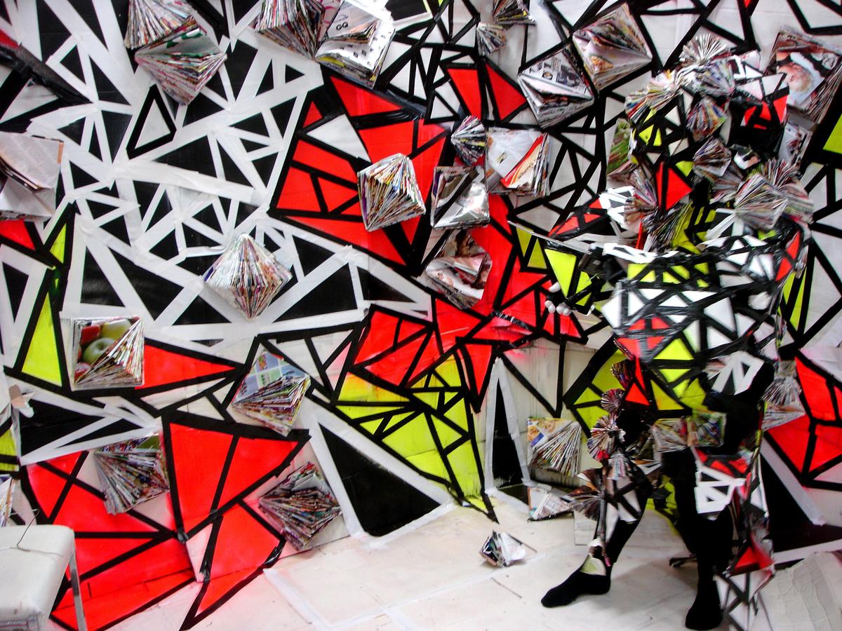 4 Rock Droppers & a Cubist Phone